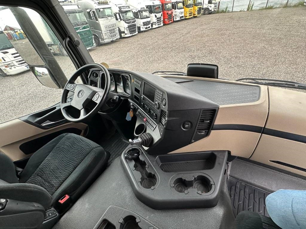 Mercedes-Benz Actros 1831 SERIE NR 2502 - Bakwagen: afbeelding 5 Mercedes-Benz Actros 1831 SERIE NR 2502 - Bakwagen: afbeelding 5