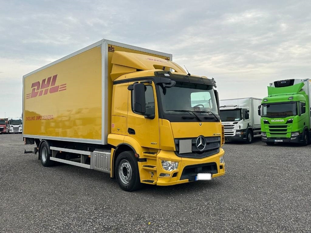 Mercedes-Benz Actros 1831 SERIE NR 2502 - Bakwagen: afbeelding 2 Mercedes-Benz Actros 1831 SERIE NR 2502 - Bakwagen: afbeelding 2