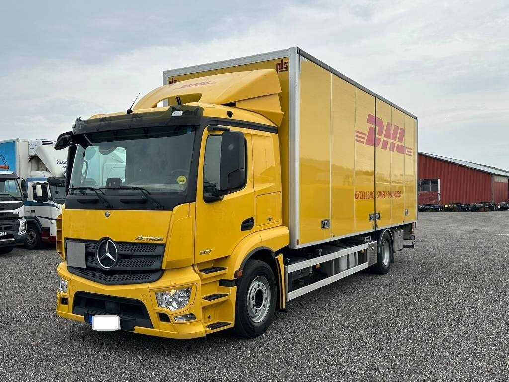Mercedes-Benz Actros 1831 SERIE NR 2502 - Bakwagen: afbeelding 1 Mercedes-Benz Actros 1831 SERIE NR 2502 - Bakwagen: afbeelding 1