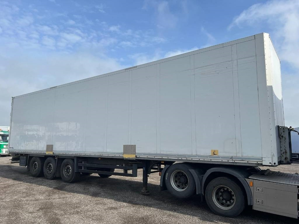 Schmitz Cargobull serie 2616 - Gesloten oplegger: afbeelding 2 Schmitz Cargobull serie 2616 - Gesloten oplegger: afbeelding 2