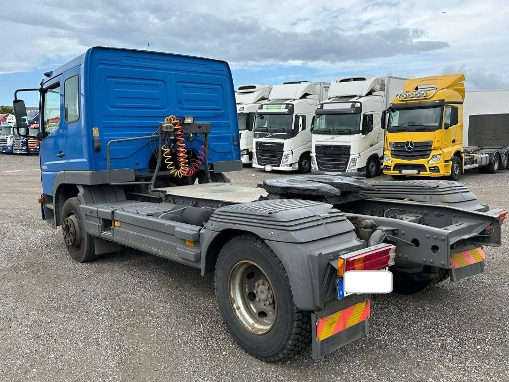 Mercedes-Benz 1328 LS 4X2 serie 1277 - Trekker: afbeelding 4 Mercedes-Benz 1328 LS 4X2 serie 1277 - Trekker: afbeelding 4
