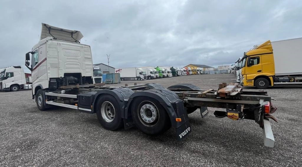 Volvo VOLVO FH 6*2 serie nr 3248 - Containertransporter/ Wissellaadbak vrachtwagen: afbeelding 4 Volvo VOLVO FH 6*2 serie nr 3248 - Containertransporter/ Wissellaadbak vrachtwagen: afbeelding 4