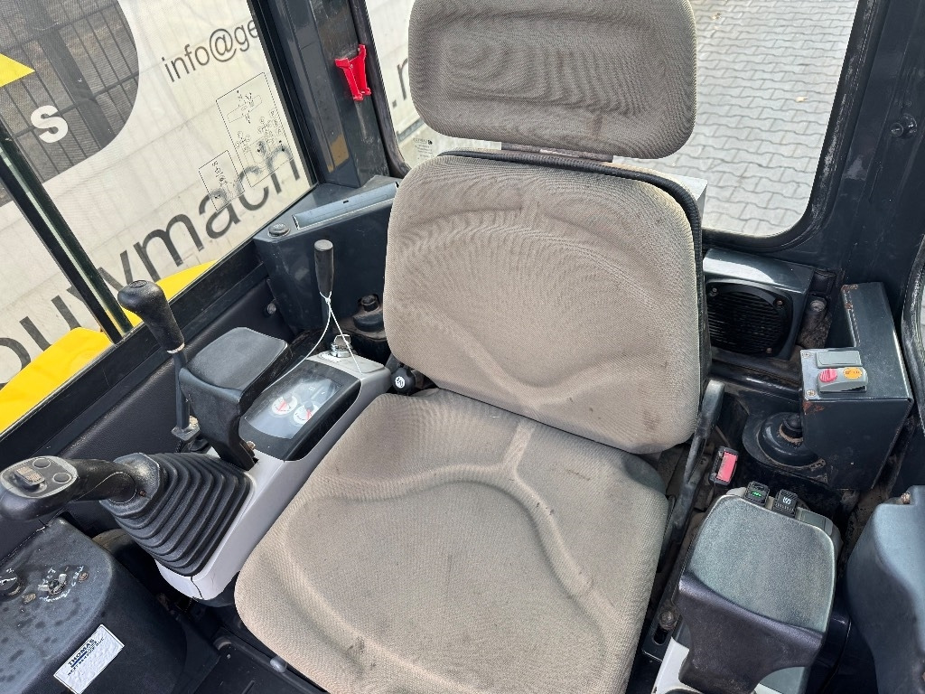 Leasing Komatsu PC 26 MR-3  Komatsu PC 26 MR-3: afbeelding 7