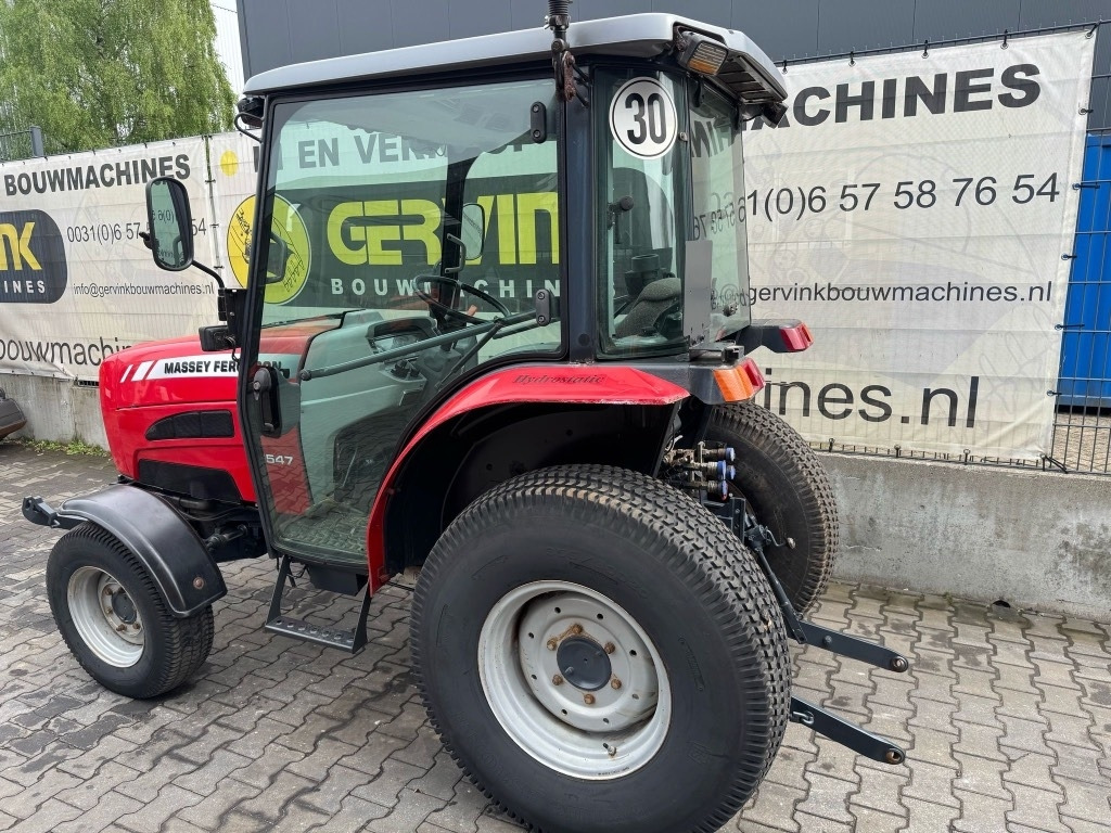 Massey Ferguson 1547 - Tractor: afbeelding 4 Massey Ferguson 1547 - Tractor: afbeelding 4