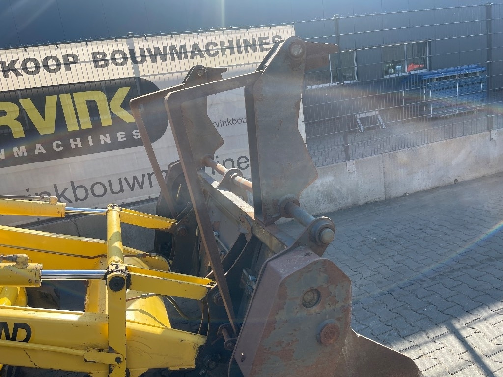 New Holland LB 110 - Graaflaadmachine: afbeelding 3 New Holland LB 110 - Graaflaadmachine: afbeelding 3
