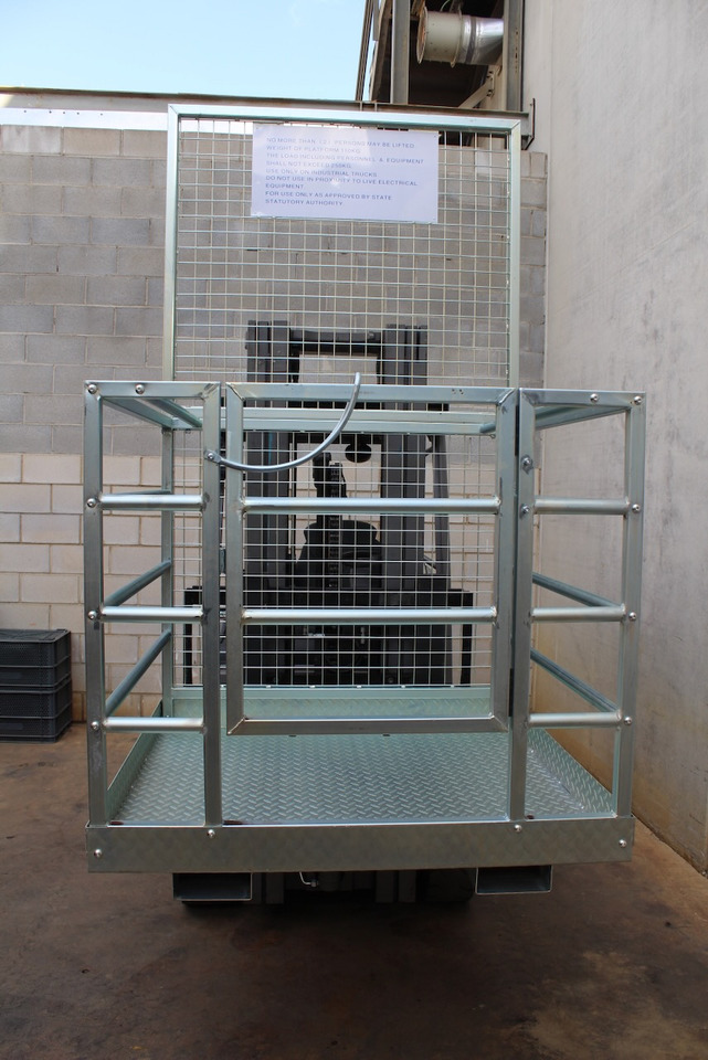 PLATAFORMA DE TRABAJO - Aanbouwdeel voor Intern transport: afbeelding 3 PLATAFORMA DE TRABAJO - Aanbouwdeel voor Intern transport: afbeelding 3