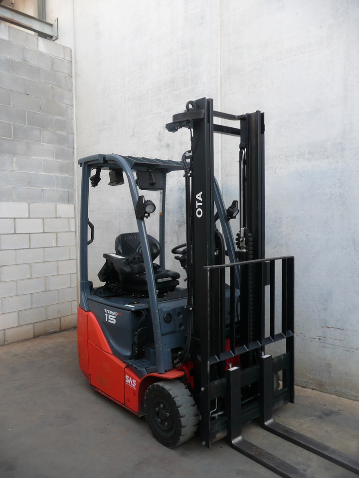 Toyota 8FBE15T - Elektrische heftruck: afbeelding 1 Toyota 8FBE15T - Elektrische heftruck: afbeelding 1