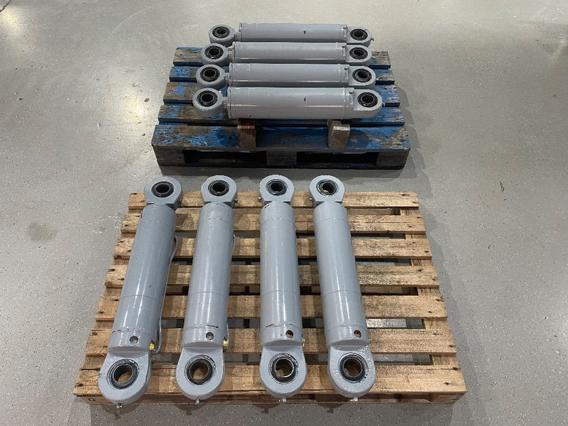 Menzi Muck Cilinders - Hydraulica voor Landbouwmachine: afbeelding 1 Menzi Muck Cilinders - Hydraulica voor Landbouwmachine: afbeelding 1