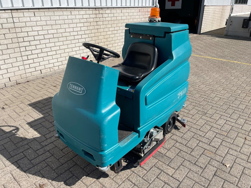 TENNANT 7100 - Schrobmachine: afbeelding 2 TENNANT 7100 - Schrobmachine: afbeelding 2