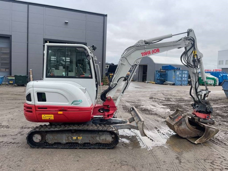 Takeuchi TB 240 - Minigraafmachine: afbeelding 2 Takeuchi TB 240 - Minigraafmachine: afbeelding 2