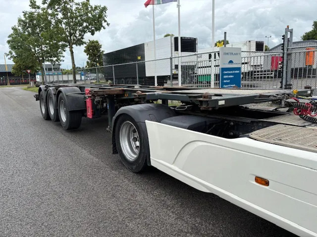 Pacton Containerchassis 20/30ft 2 lift axles ADR - Containertransporter/ Wissellaadbak oplegger: afbeelding 3 Pacton Containerchassis 20/30ft 2 lift axles ADR - Containertransporter/ Wissellaadbak oplegger: afbeelding 3