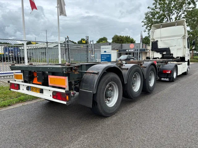 Pacton Containerchassis 20/30ft 2 lift axles ADR - Containertransporter/ Wissellaadbak oplegger: afbeelding 1 Pacton Containerchassis 20/30ft 2 lift axles ADR - Containertransporter/ Wissellaadbak oplegger: afbeelding 1