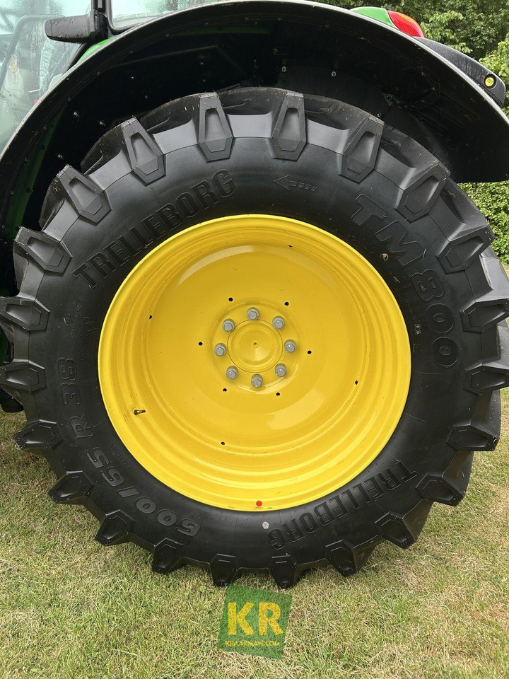 6120M John Deere - Tractor: afbeelding 2 6120M John Deere - Tractor: afbeelding 2