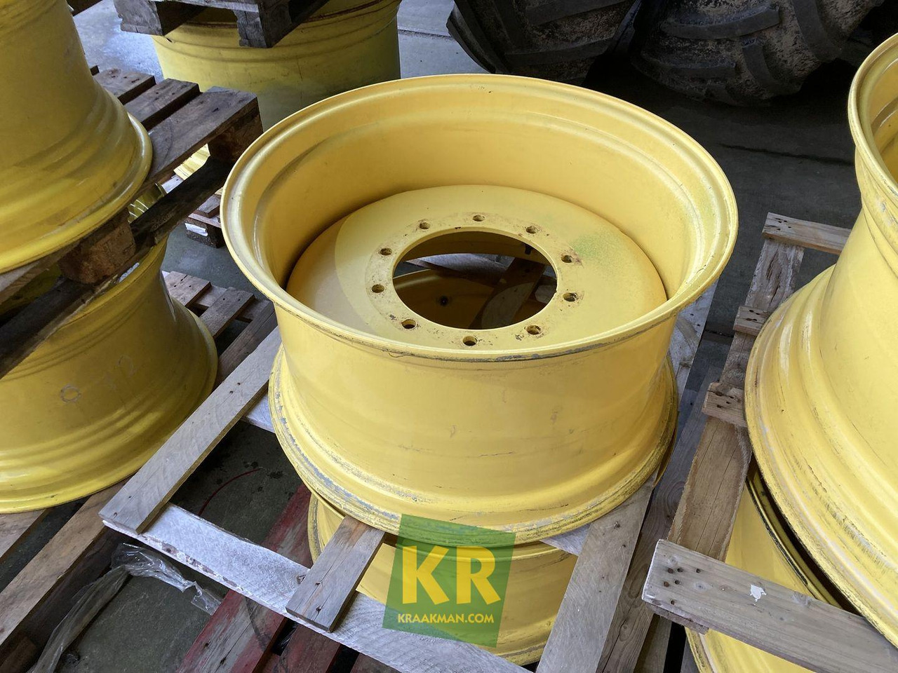 John Deere 15 X 28 velg - Complete wiel voor Landbouwmachine: afbeelding 1 John Deere 15 X 28 velg - Complete wiel voor Landbouwmachine: afbeelding 1