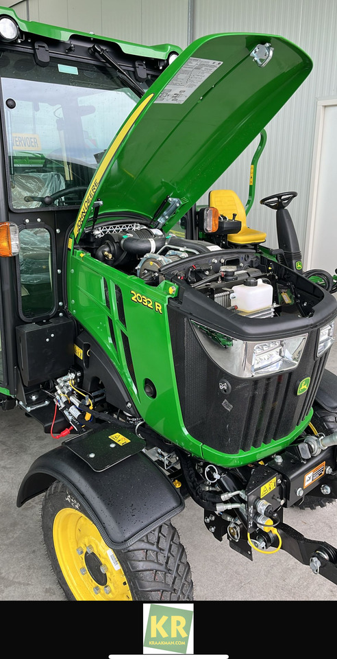 John Deere 2032R - Mini tractor: afbeelding 3 John Deere 2032R - Mini tractor: afbeelding 3
