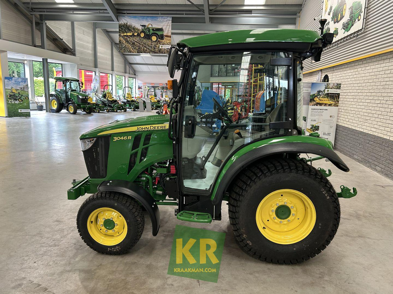 John Deere 3046R - Mini tractor: afbeelding 4 John Deere 3046R - Mini tractor: afbeelding 4