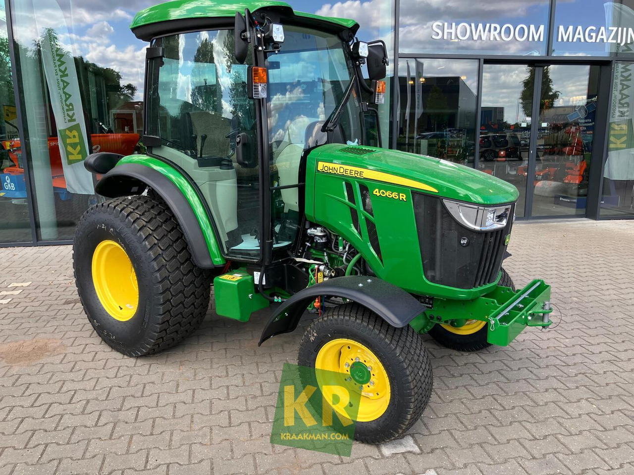 John Deere 4066R - Mini tractor: afbeelding 1 John Deere 4066R - Mini tractor: afbeelding 1