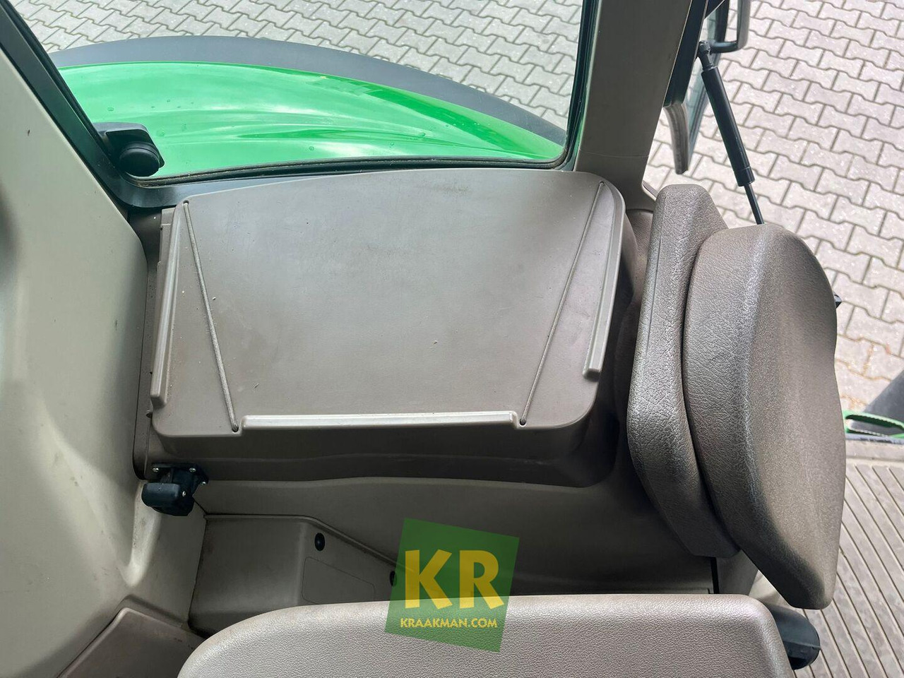 John Deere 6120M - Tractor: afbeelding 3 John Deere 6120M - Tractor: afbeelding 3