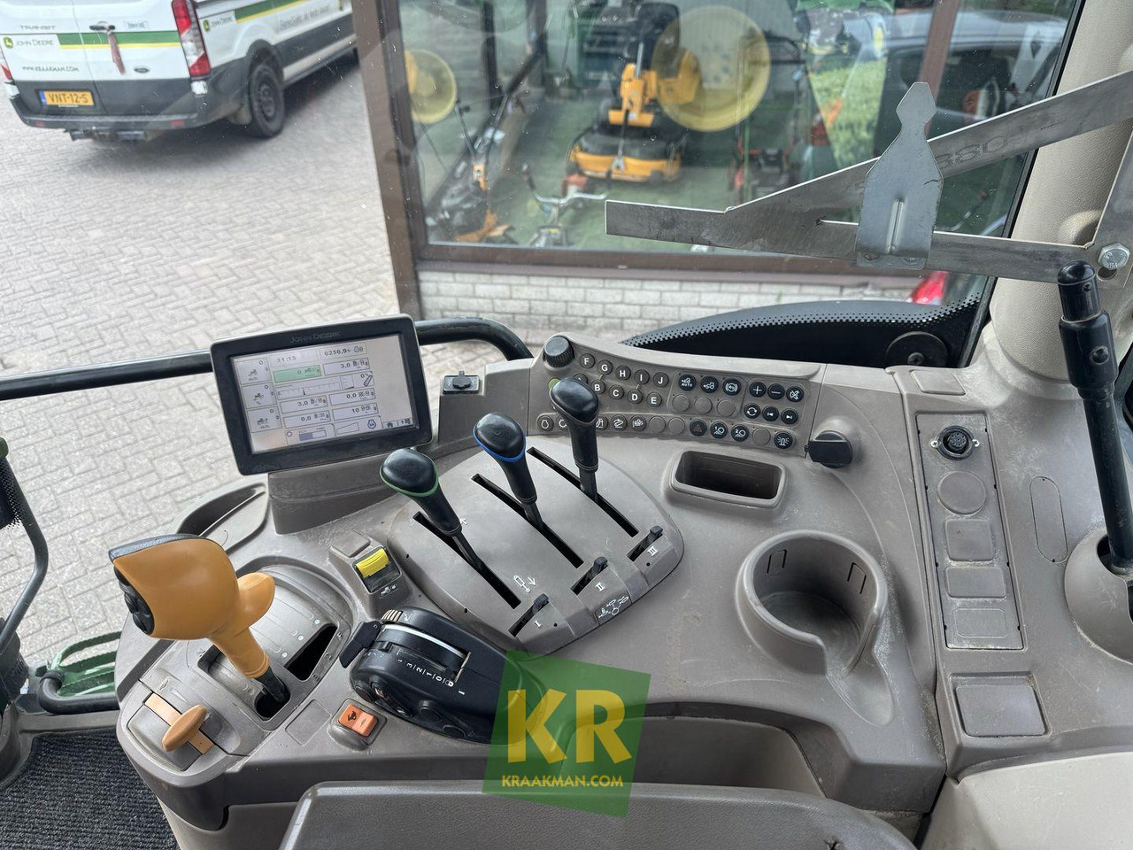 John Deere 6125R - Tractor: afbeelding 5 John Deere 6125R - Tractor: afbeelding 5