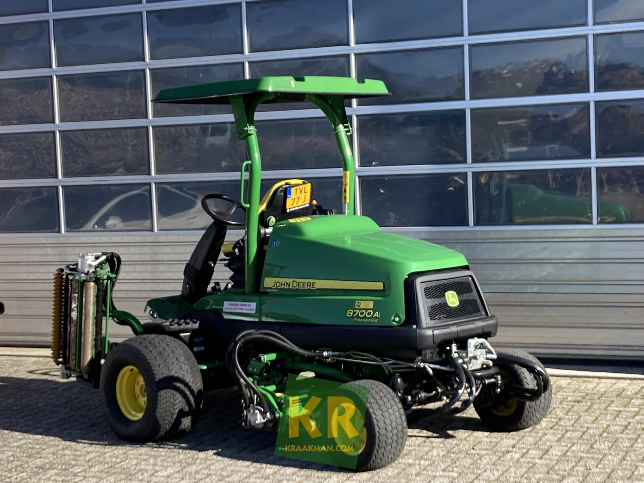 John Deere 8700A PRECISIONCUT - Gazonmaaier: afbeelding 2 John Deere 8700A PRECISIONCUT - Gazonmaaier: afbeelding 2