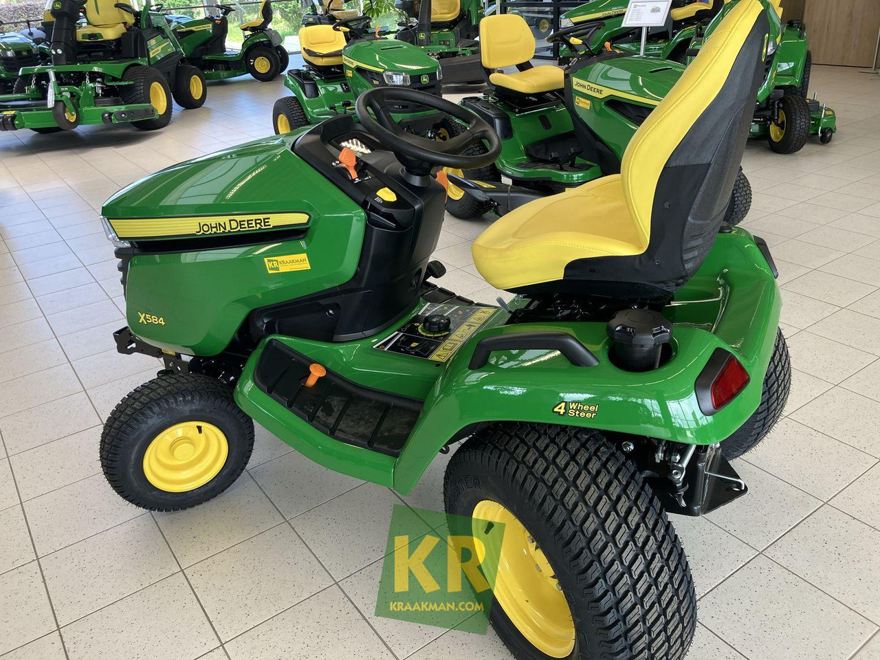John Deere X584 - Gazonmaaier: afbeelding 4 John Deere X584 - Gazonmaaier: afbeelding 4
