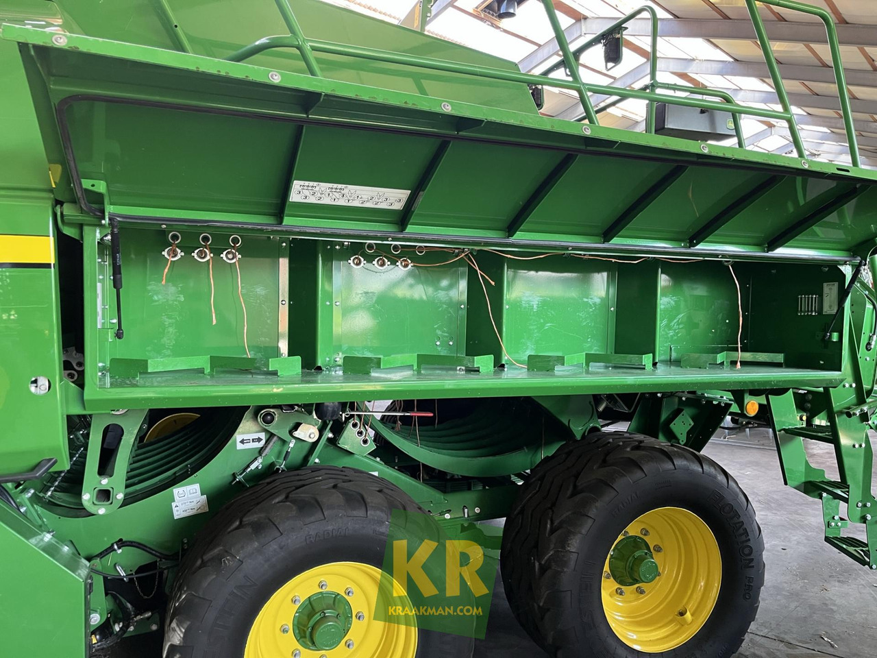 L624 John Deere - Vierkante balenpers: afbeelding 3 L624 John Deere - Vierkante balenpers: afbeelding 3