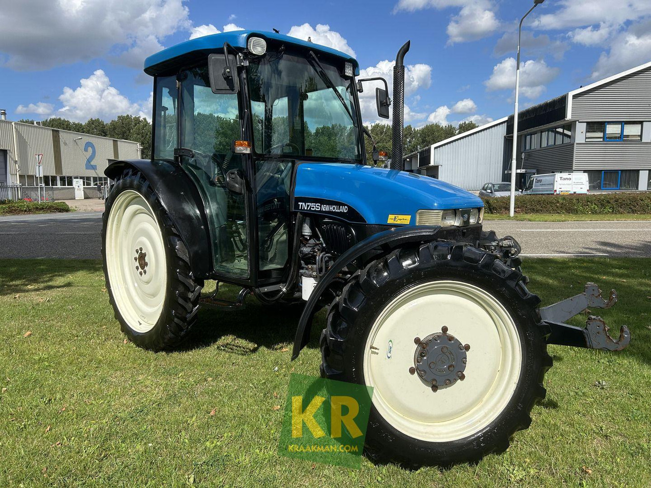 TN75S New Holland - Tractor: afbeelding 1 TN75S New Holland - Tractor: afbeelding 1