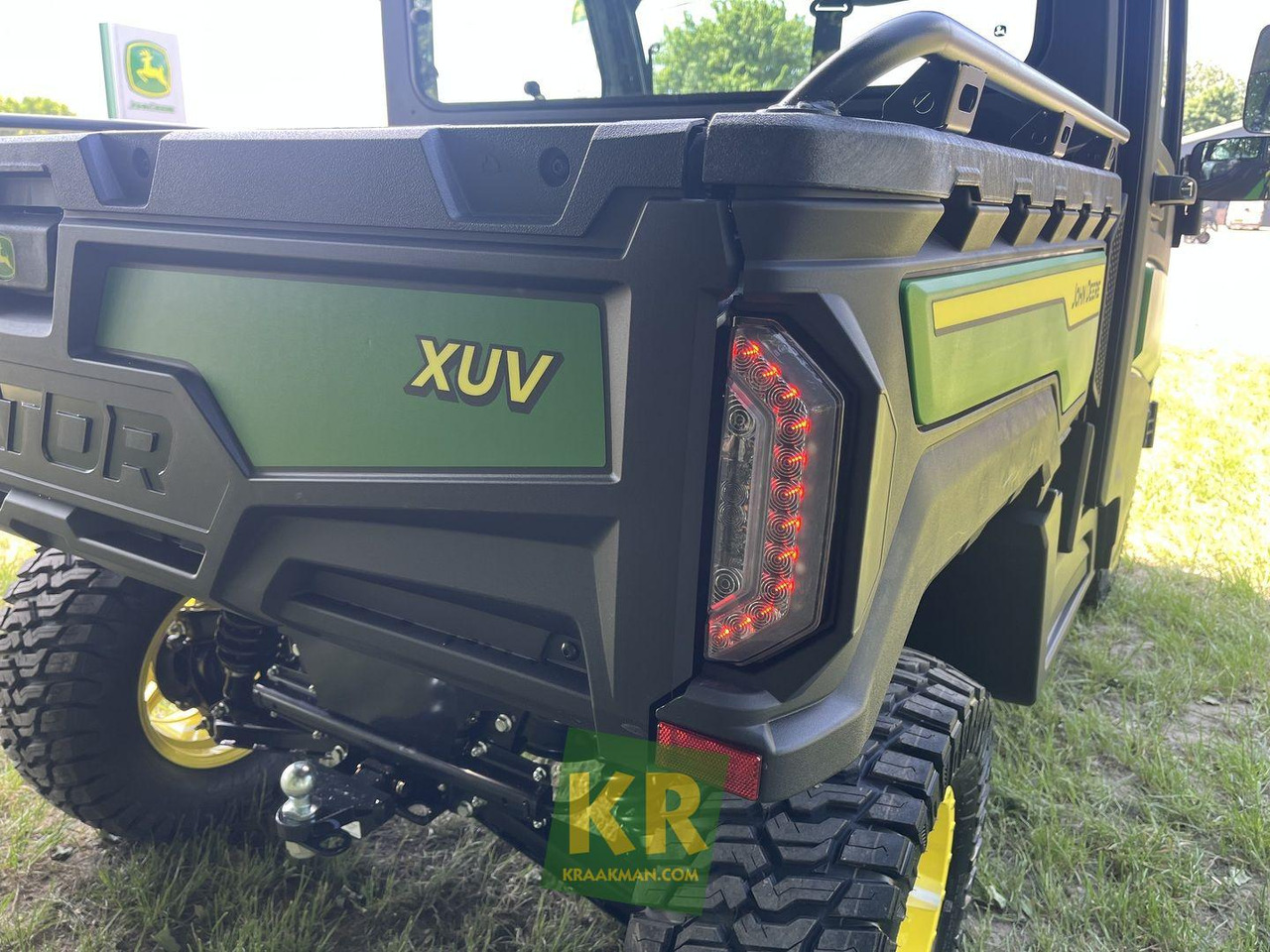 XUV875M John Deere - Quad: afbeelding 1 XUV875M John Deere - Quad: afbeelding 1