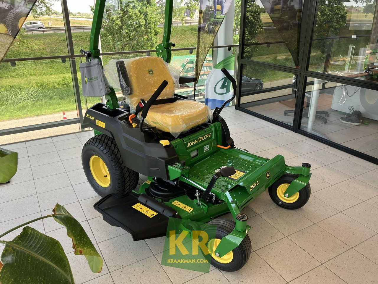 Z515E ZEROTURN John Deere - Gazonmaaier: afbeelding 2 Z515E ZEROTURN John Deere - Gazonmaaier: afbeelding 2