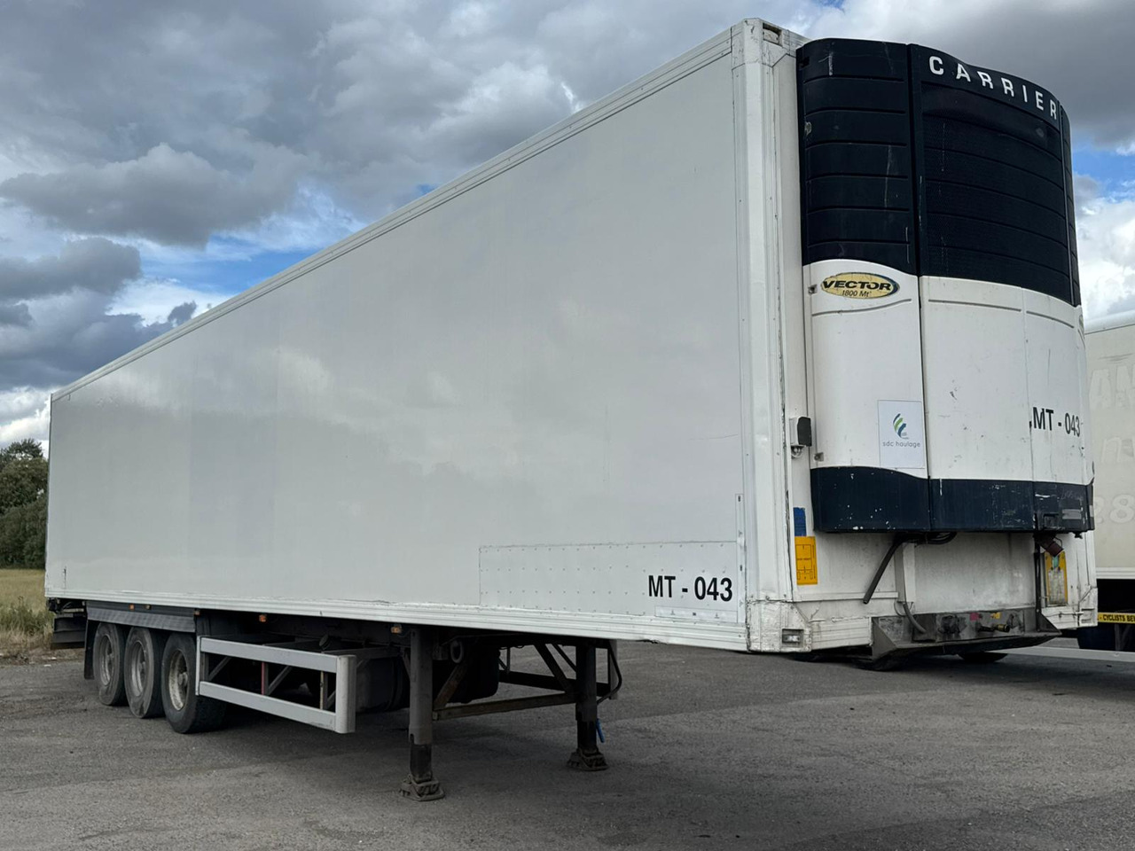 Gray and Adams 2005 Vector 1800 MT – MT-043 - Koelwagen oplegger: afbeelding 1 Gray and Adams 2005 Vector 1800 MT – MT-043 - Koelwagen oplegger: afbeelding 1