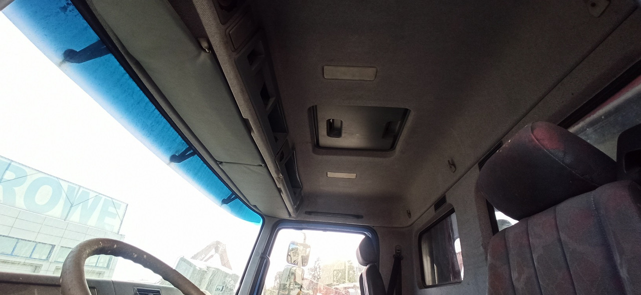 MERCEDES-BENZ Actros MP1 1831 1835 1840 1843 Low tunnel - Cabine voor Vrachtwagen: afbeelding 4 MERCEDES-BENZ Actros MP1 1831 1835 1840 1843 Low tunnel - Cabine voor Vrachtwagen: afbeelding 4