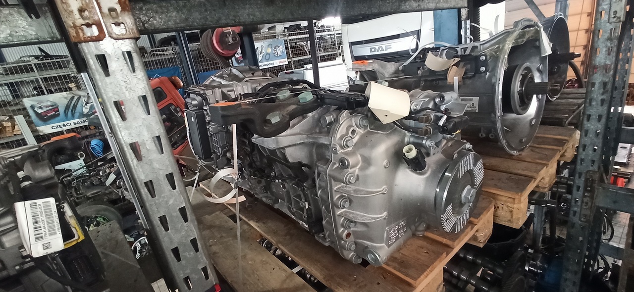 MERCEDES-BENZ G281-12 ACTROS - Versnellingsbak en onderdelen voor Vrachtwagen: afbeelding 3 MERCEDES-BENZ G281-12 ACTROS - Versnellingsbak en onderdelen voor Vrachtwagen: afbeelding 3