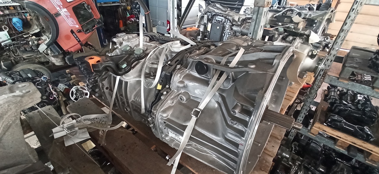 MERCEDES-BENZ G330-12 ACTROS - Versnellingsbak en onderdelen voor Vrachtwagen: afbeelding 1 MERCEDES-BENZ G330-12 ACTROS - Versnellingsbak en onderdelen voor Vrachtwagen: afbeelding 1