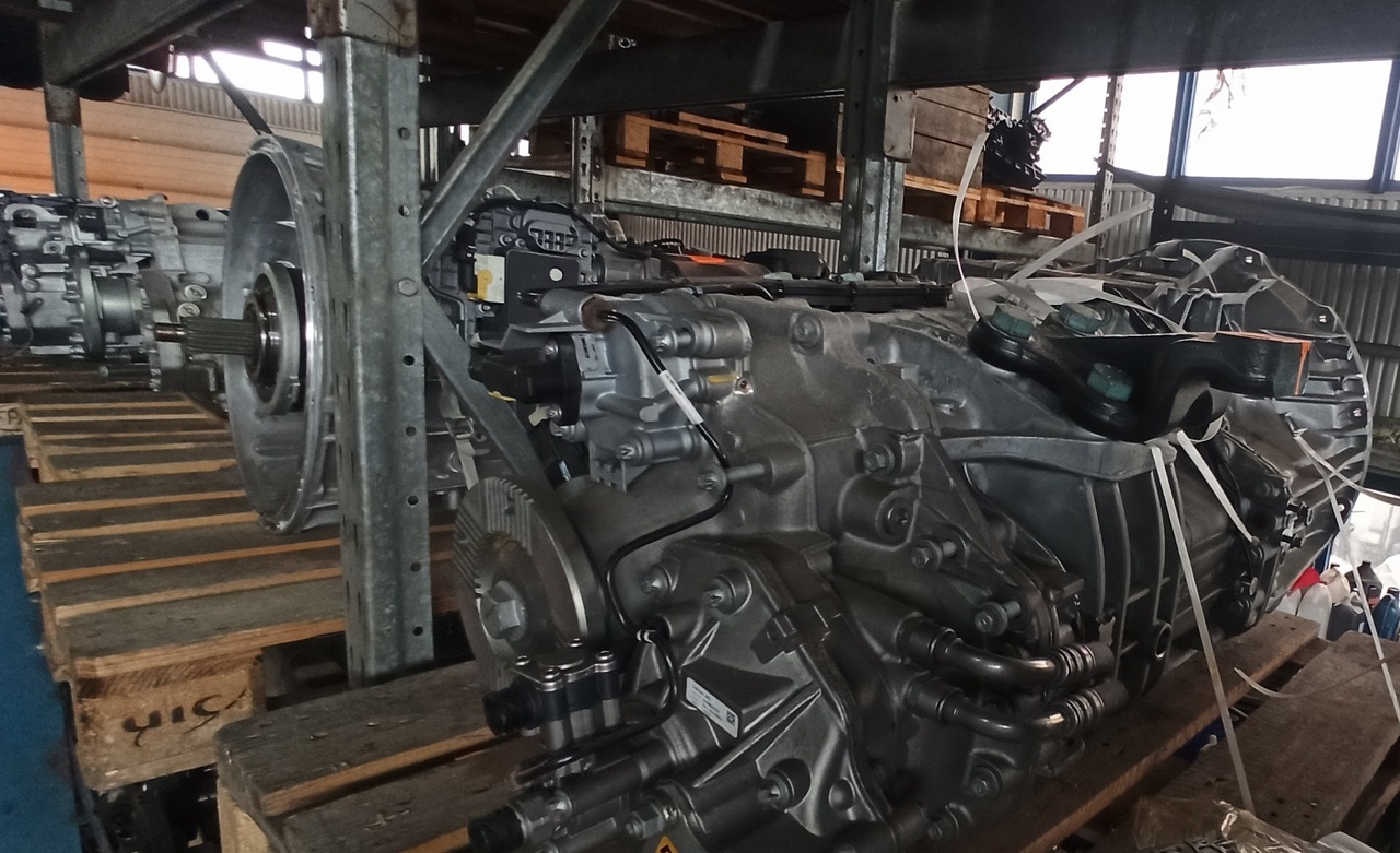 MERCEDES-BENZ G330-12 ACTROS - Versnellingsbak en onderdelen voor Vrachtwagen: afbeelding 3 MERCEDES-BENZ G330-12 ACTROS - Versnellingsbak en onderdelen voor Vrachtwagen: afbeelding 3