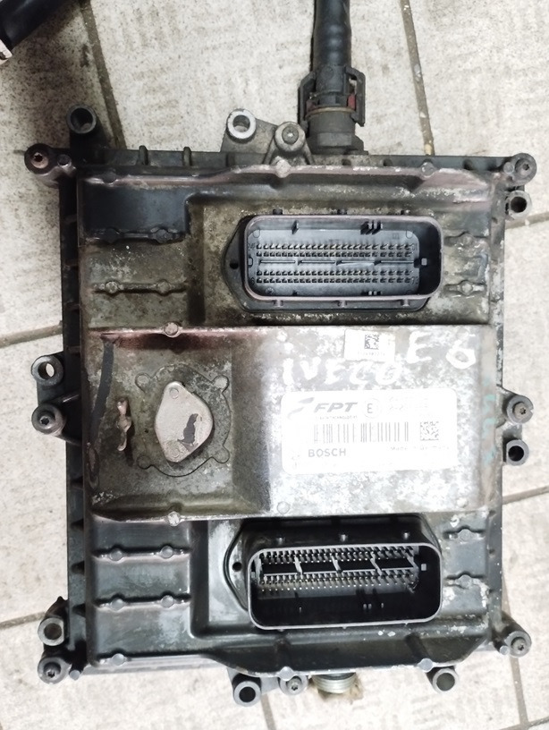 STEROWNIK SILNIKA IVECO STRALIS E6 460 0281020146 504388754 - ECU: afbeelding 1 STEROWNIK SILNIKA IVECO STRALIS E6 460 0281020146 504388754 - ECU: afbeelding 1