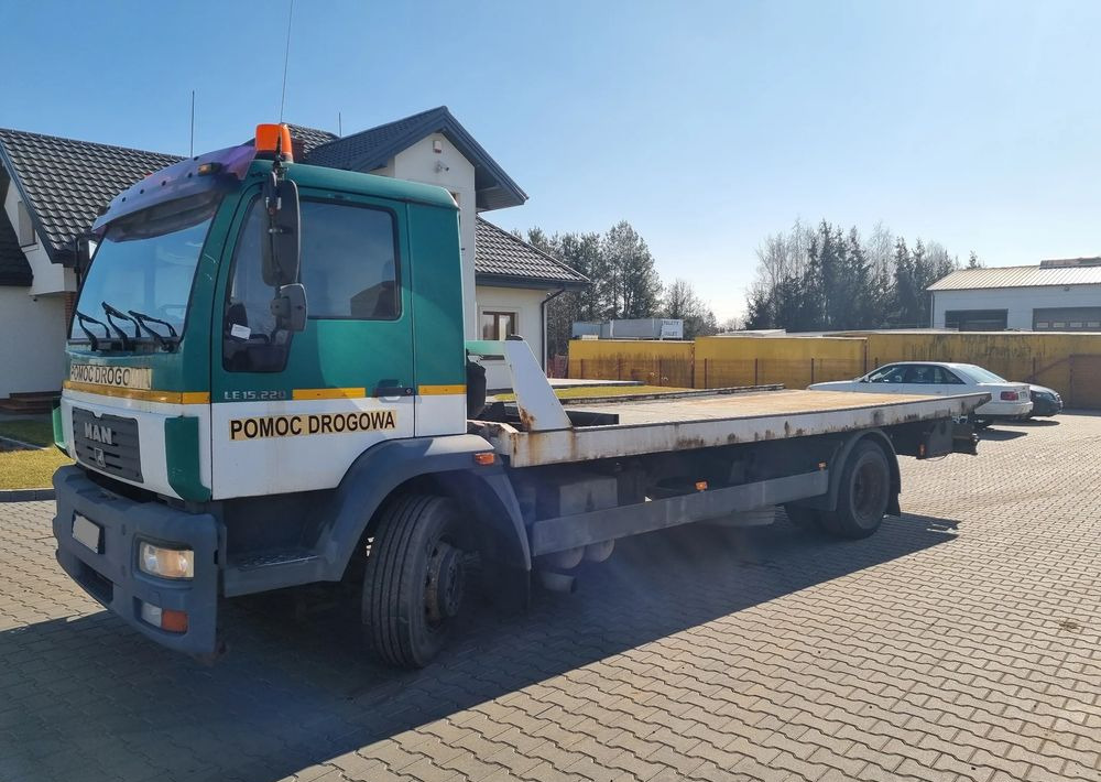 MAN LE 15 220 - Bergingsvoertuig: afbeelding 1 MAN LE 15 220 - Bergingsvoertuig: afbeelding 1