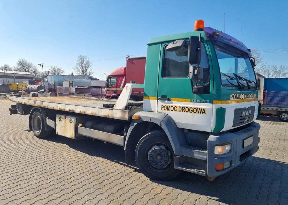 MAN LE 15 220 - Bergingsvoertuig: afbeelding 2 MAN LE 15 220 - Bergingsvoertuig: afbeelding 2
