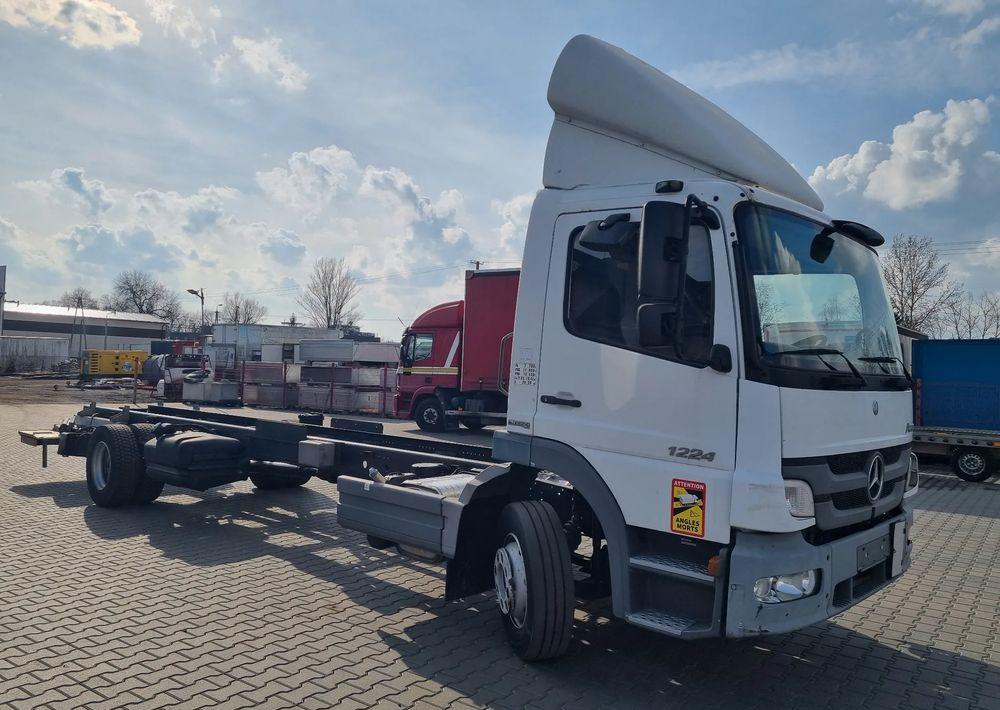 Mercedes-Benz Atego 1224 - Chassis vrachtwagen: afbeelding 2 Mercedes-Benz Atego 1224 - Chassis vrachtwagen: afbeelding 2