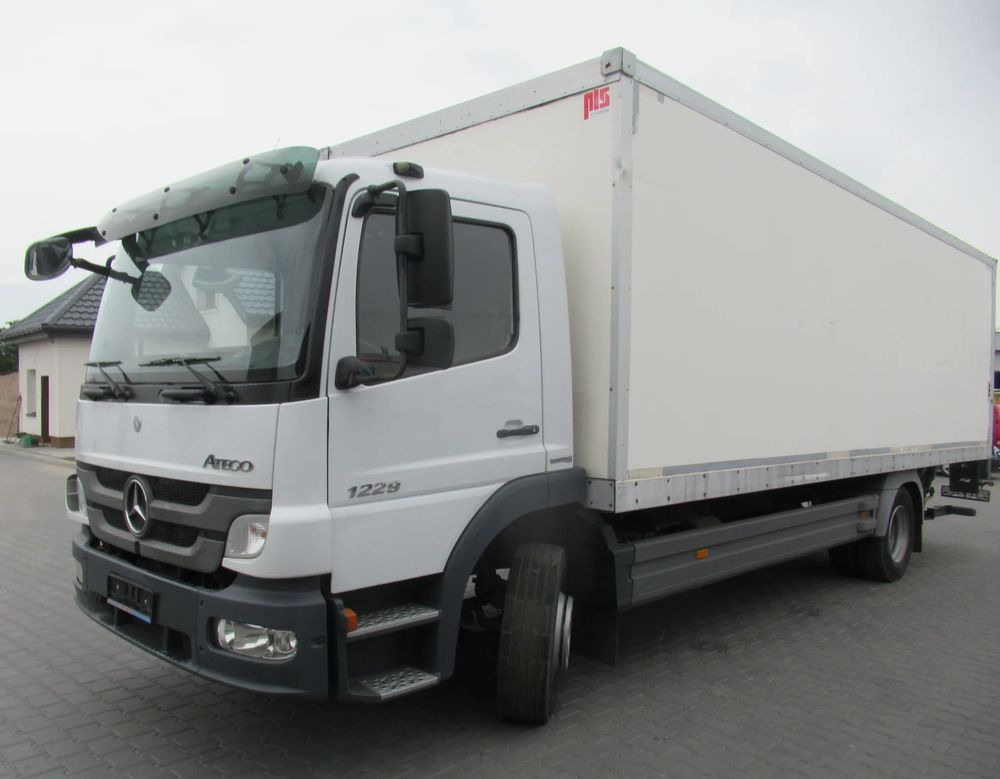 Mercedes-Benz Atego 1224 - Koelwagen vrachtwagen: afbeelding 1 Mercedes-Benz Atego 1224 - Koelwagen vrachtwagen: afbeelding 1