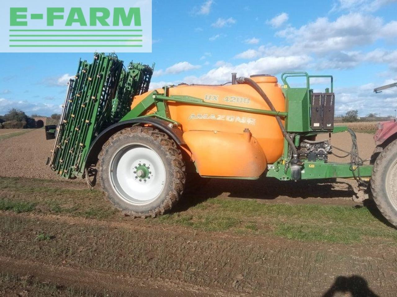 Amazone ux 4200 - Getrokken veldspuit: afbeelding 1 Amazone ux 4200 - Getrokken veldspuit: afbeelding 1