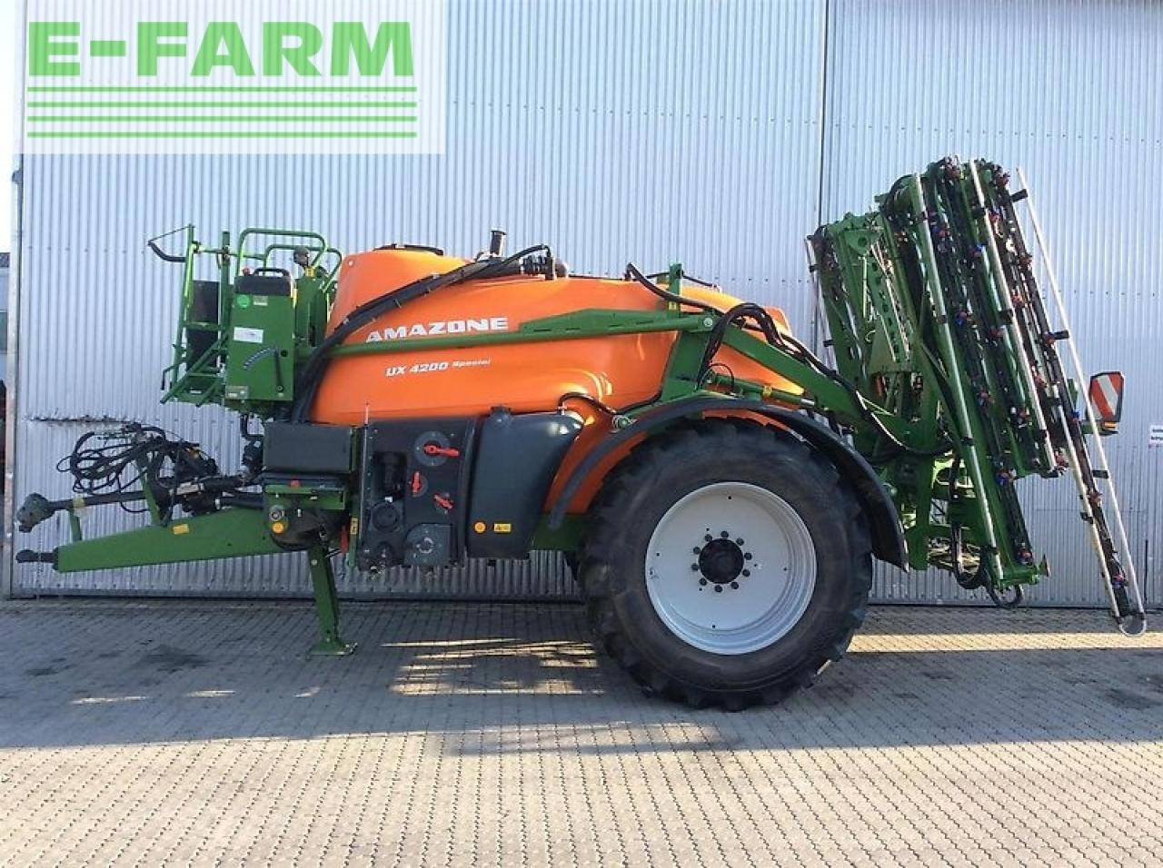 Amazone ux 4200 special - Getrokken veldspuit: afbeelding 2 Amazone ux 4200 special - Getrokken veldspuit: afbeelding 2
