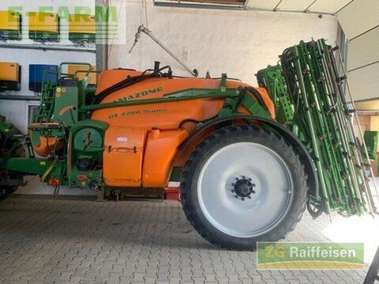 Amazone ux 4200 super (18) - Getrokken veldspuit: afbeelding 2 Amazone ux 4200 super (18) - Getrokken veldspuit: afbeelding 2