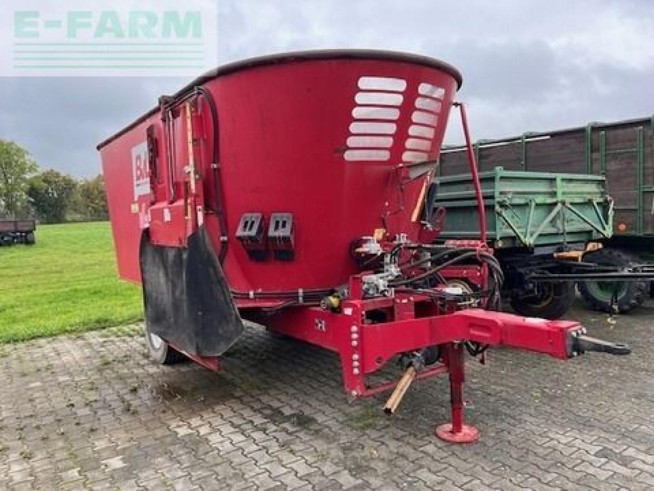 BVL - van Lengerich v-mix plus futtermischwagen - Veeteelt materiaal: afbeelding 2 BVL - van Lengerich v-mix plus futtermischwagen - Veeteelt materiaal: afbeelding 2
