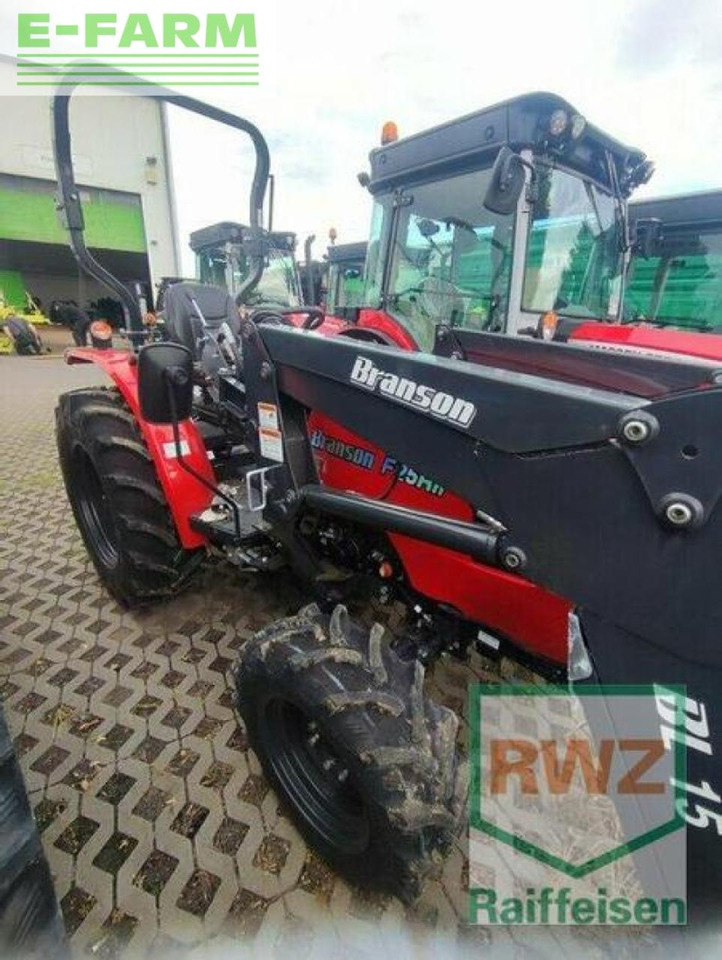 Branson f25rn - Tractor: afbeelding 1 Branson f25rn - Tractor: afbeelding 1