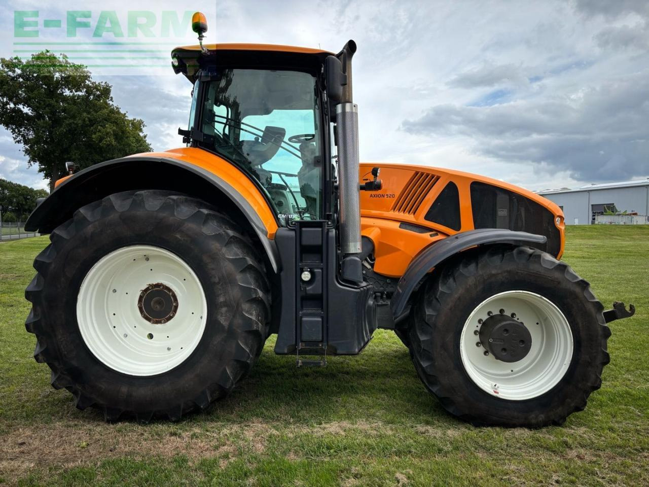 CLAAS AXION 920 with SCR - Tractor: afbeelding 5 CLAAS AXION 920 with SCR - Tractor: afbeelding 5