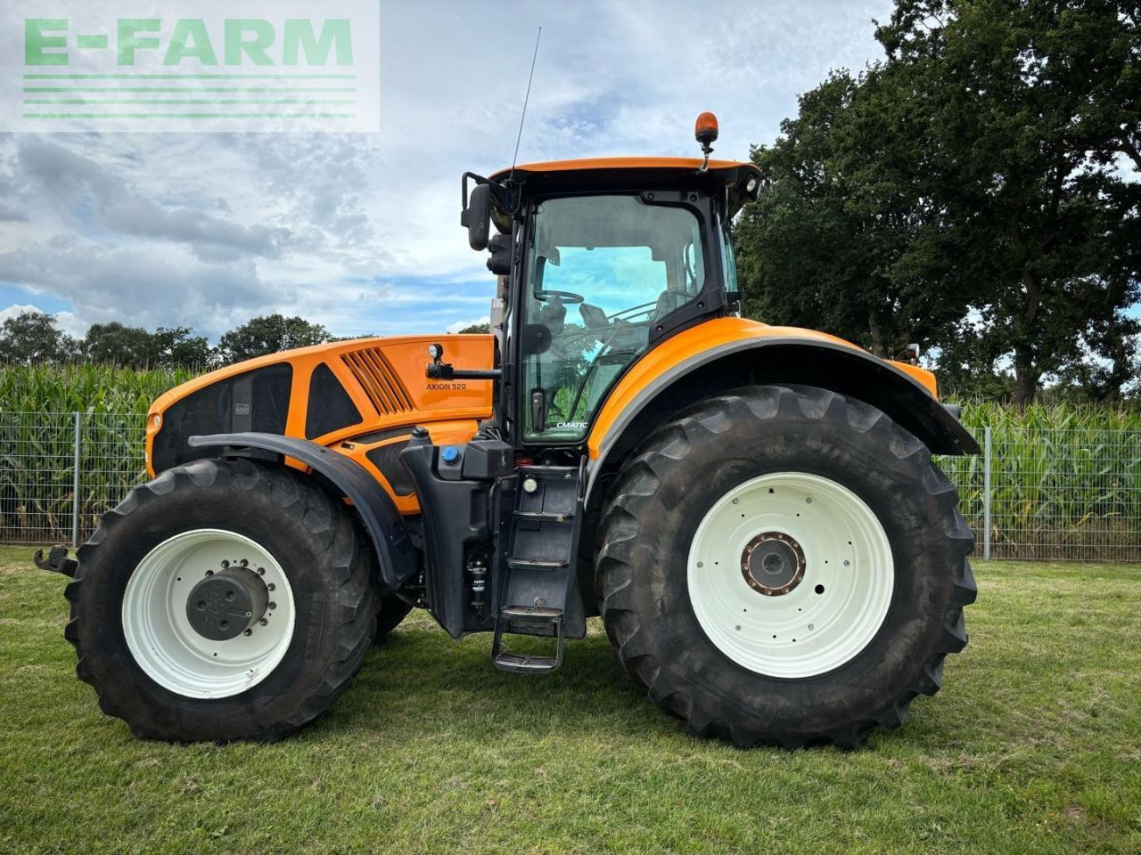 CLAAS AXION 920 with SCR - Tractor: afbeelding 2 CLAAS AXION 920 with SCR - Tractor: afbeelding 2