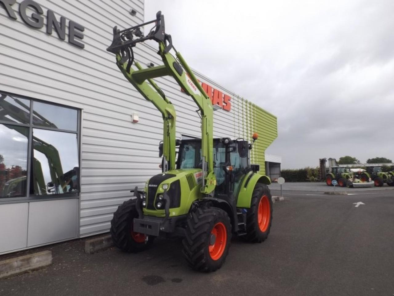 CLAAS arion 430 mr business - Tractor: afbeelding 1 CLAAS arion 430 mr business - Tractor: afbeelding 1