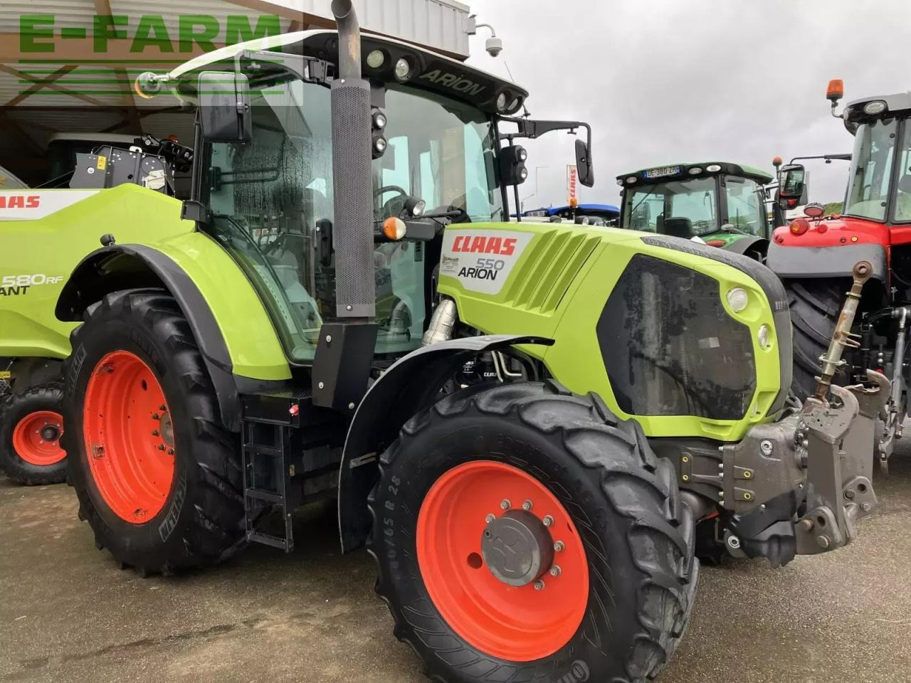 CLAAS arion 550 t4i cis CIS - Tractor: afbeelding 2 CLAAS arion 550 t4i cis CIS - Tractor: afbeelding 2