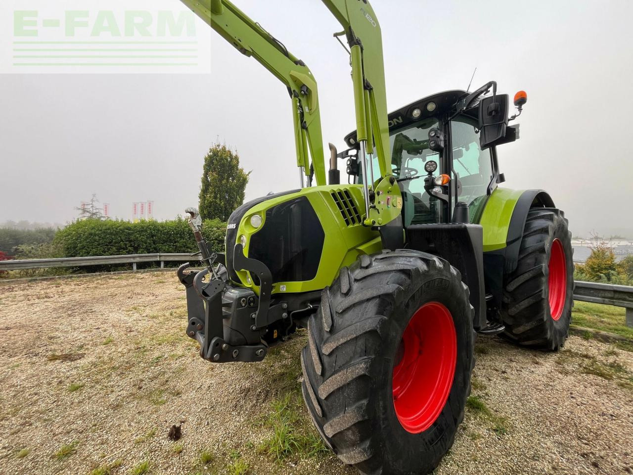 CLAAS arion 610 cmatic - Tractor: afbeelding 2 CLAAS arion 610 cmatic - Tractor: afbeelding 2