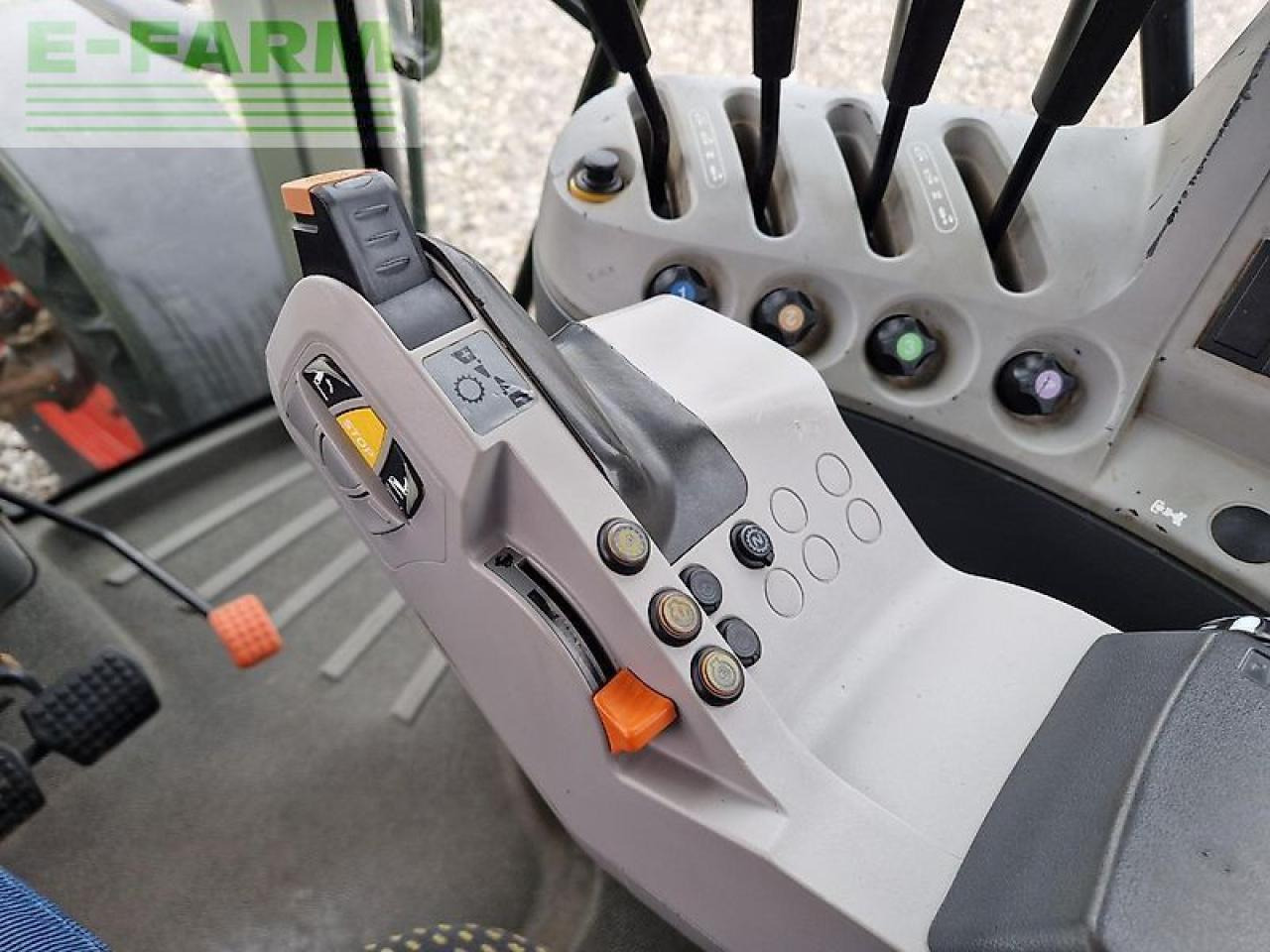 Tractor CLAAS arion 630 cis CIS: afbeelding 9